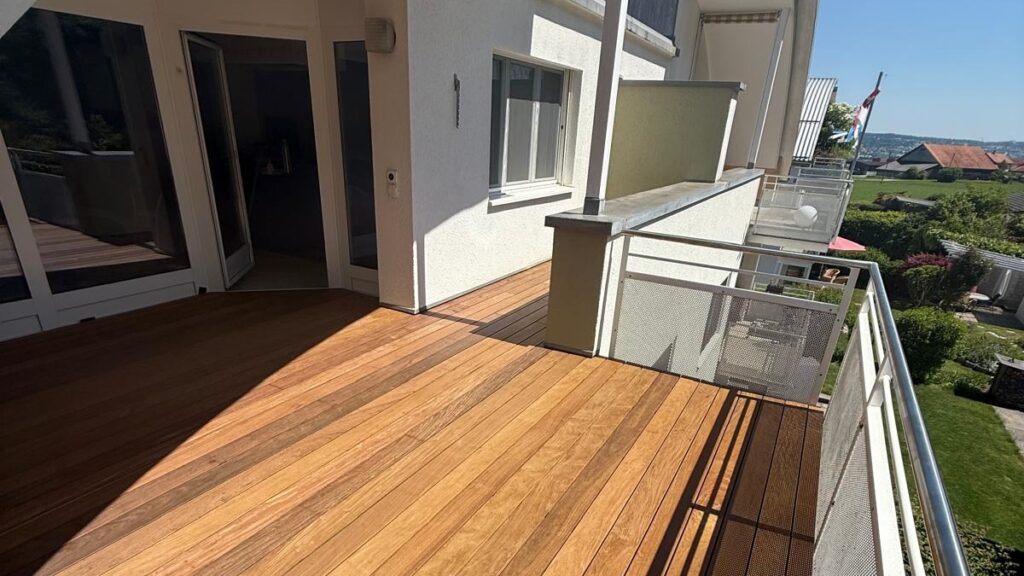 Sippo Holzboden – natürlicher, langlebiger Holzbelag für stilvolle Terrassen und Outdoor-Flächen
